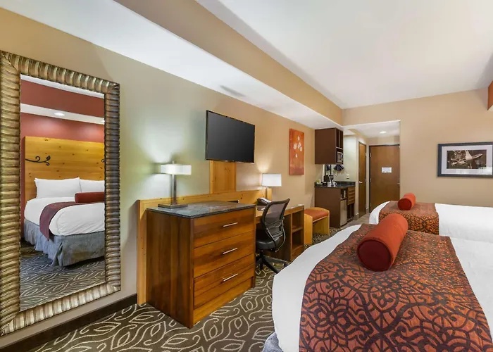 Western Premier Ivy & Hotel