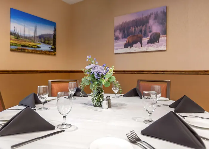 Western Premier Ivy & Hotel