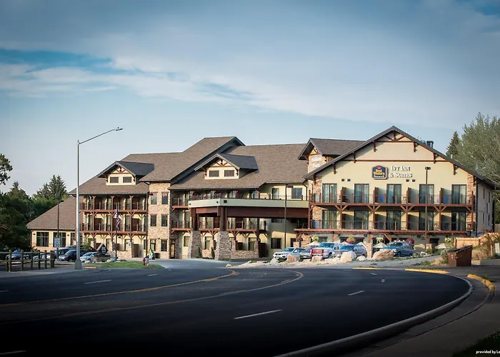 Western Premier Ivy & Hotel 4*
